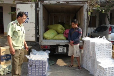 Cán bộ 'bảo kê' buôn lậu bị xử như nào?